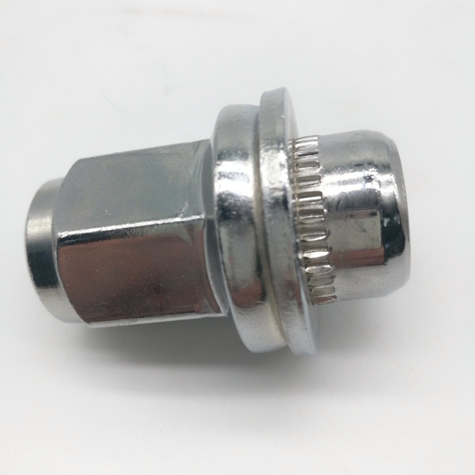 Tuerca de cubo de rueda cromada M12X15