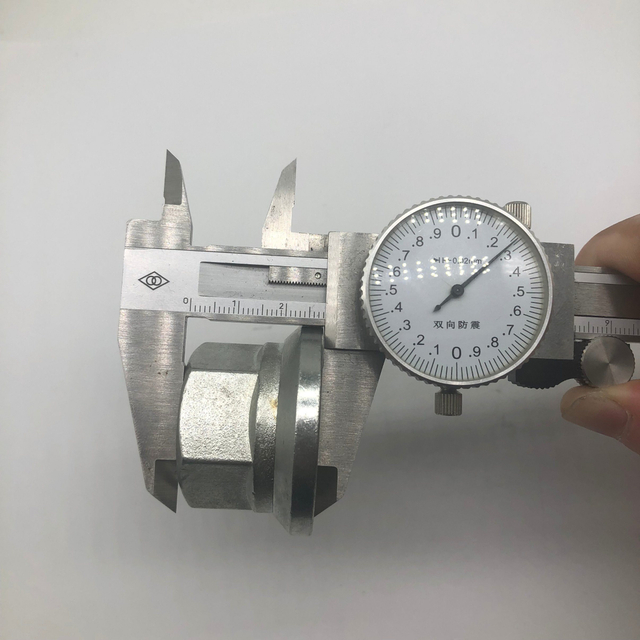 Tuerca de rueda galvanizada M22X1.5 Tuerca de cubo de rueda