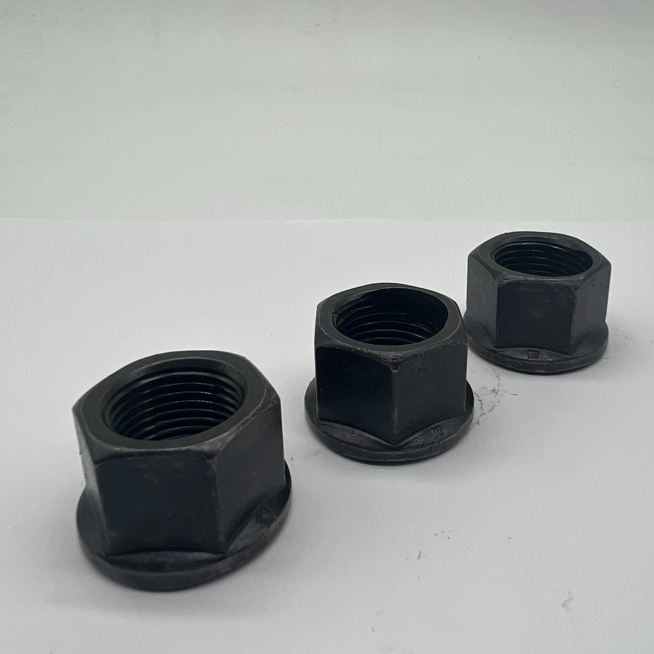 Tuerca de rueda DIN74361 B M18X1.5 Cl10 Tuerca hexagonal con collar