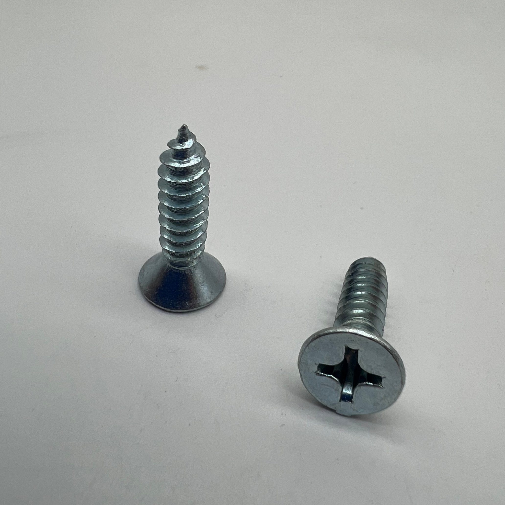 DIN7982 Tornillo de rosca Phillips con cabeza Csk St6.3X25
