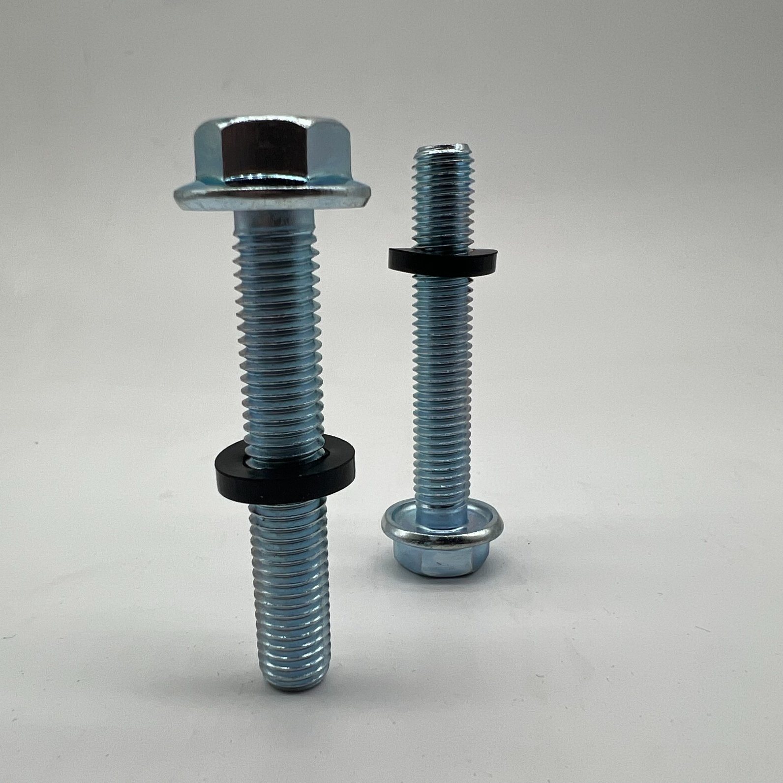 Perno de brida hexagonal DIN6921 Perno M10X60 para silos