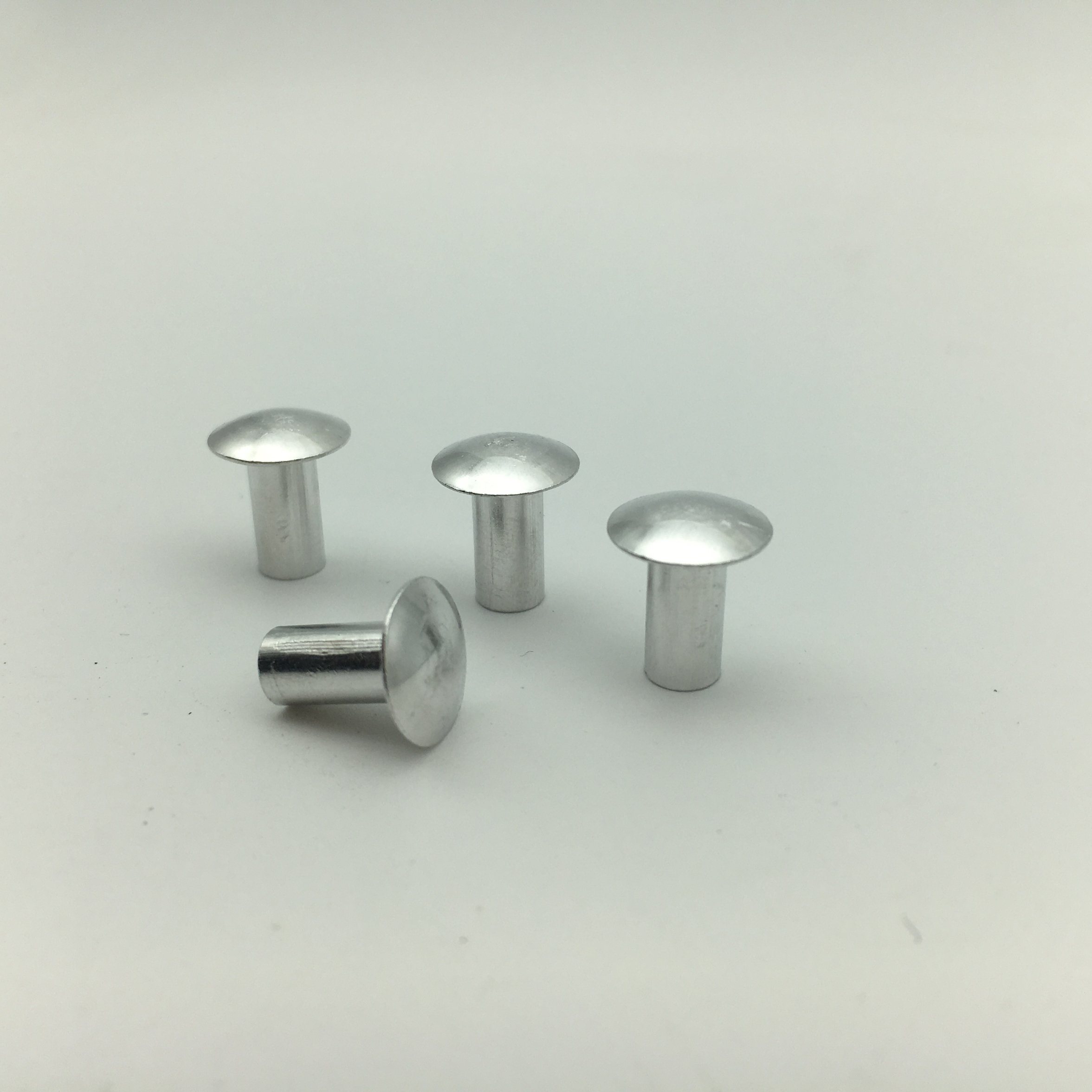 Aluminio sólido del remache de la cabeza de seta DIN674