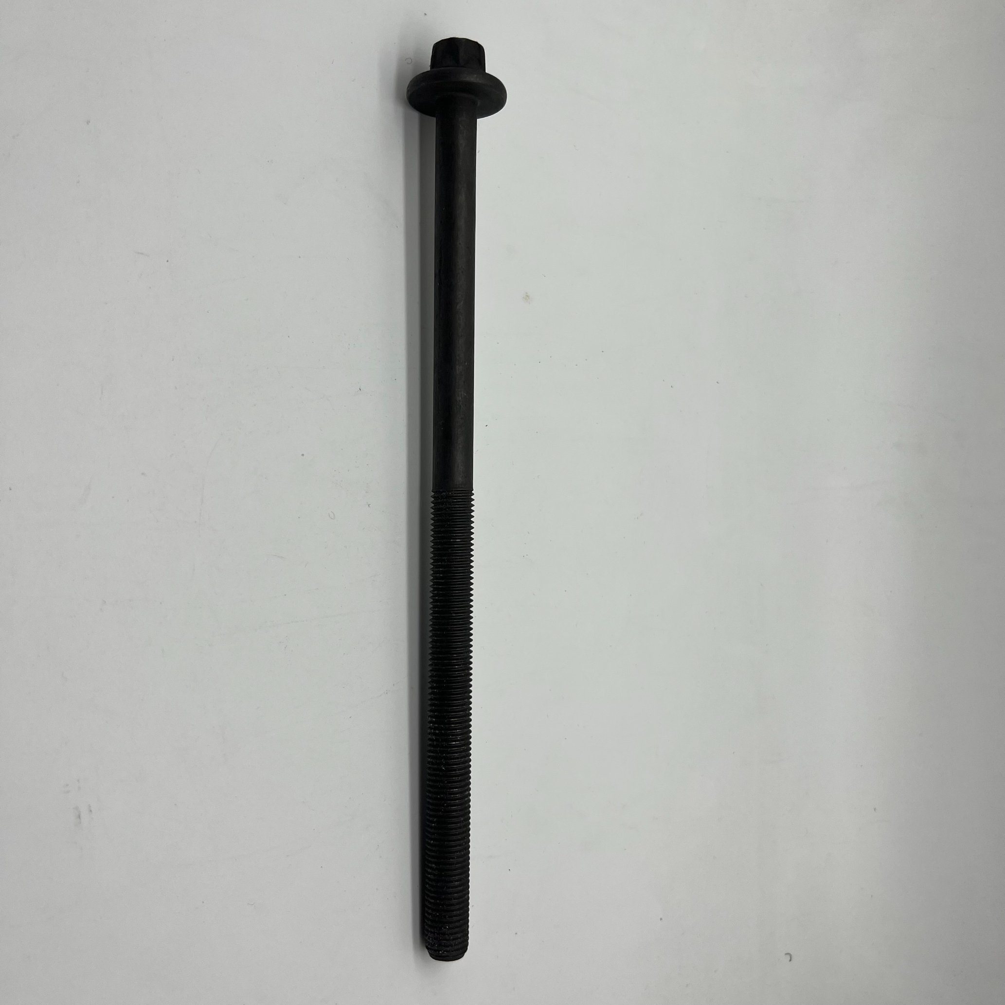 Perno de culata M12X1.5X226 Cabeza Torx