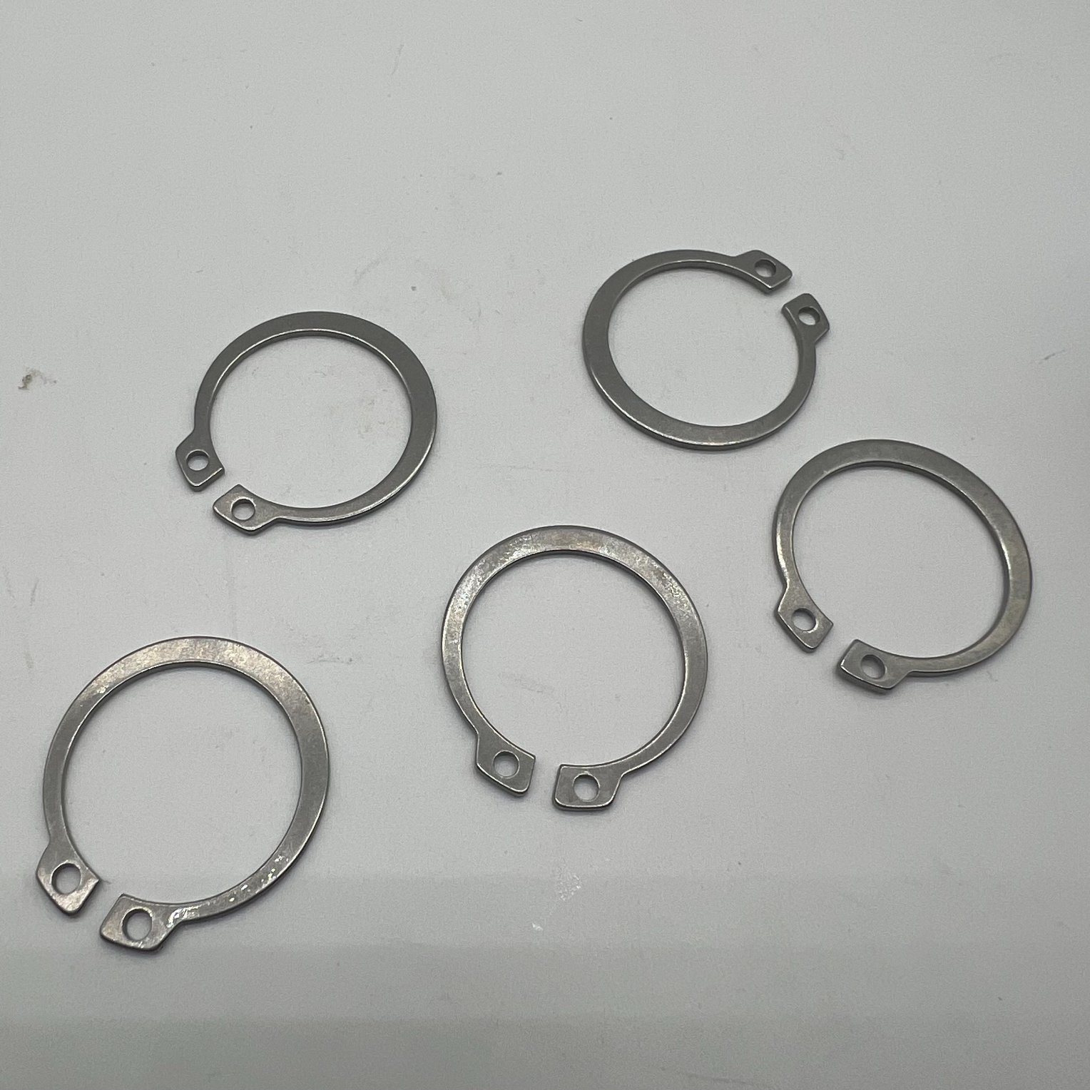 Anillo de retención de clip externo DIN471 SS304 26 mm Anillo de retención