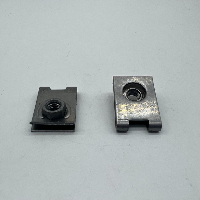 Tuerca U A75 24X16xm5 Tuerca Clip