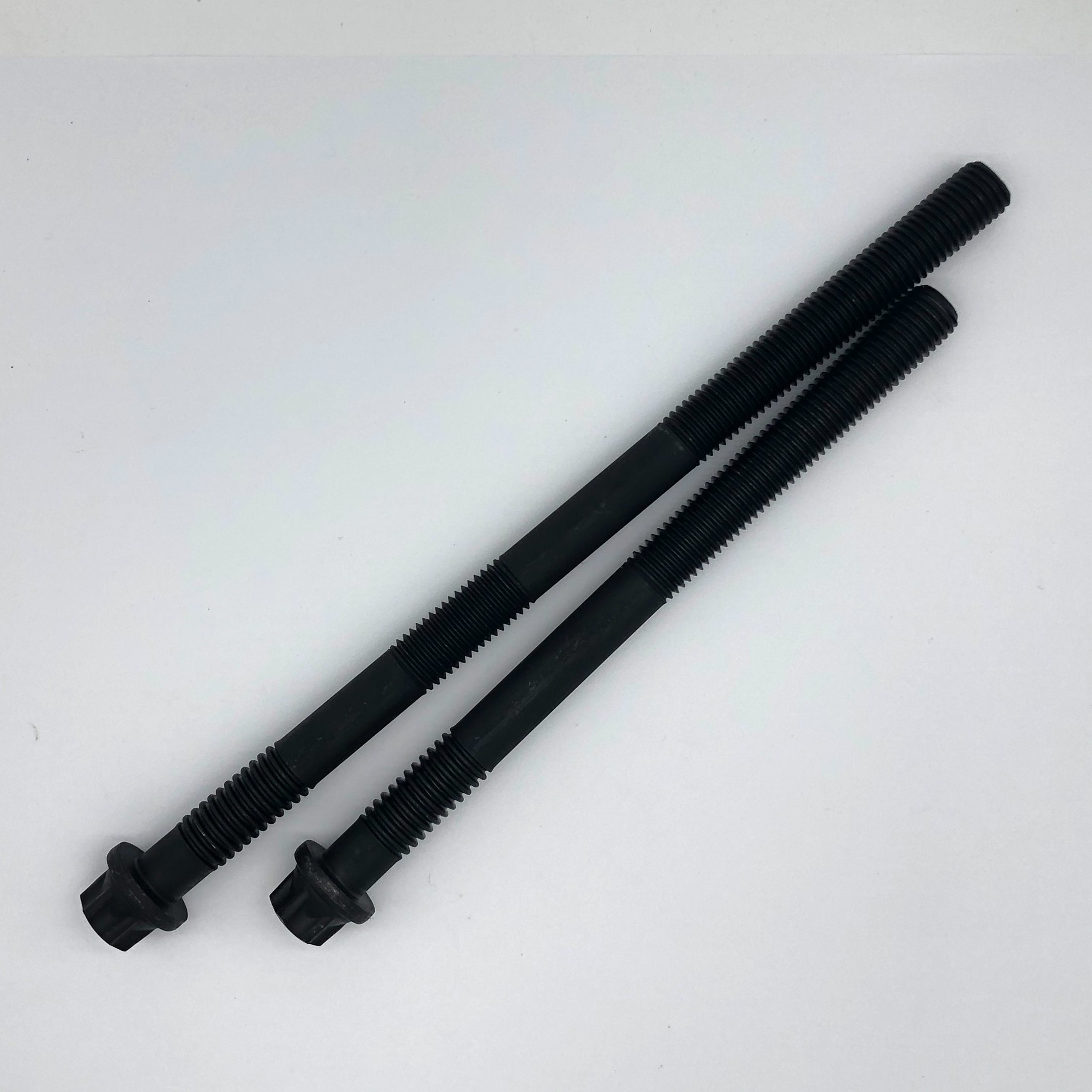Tornillo Culata M15X2X198 Cl12.9 Torx