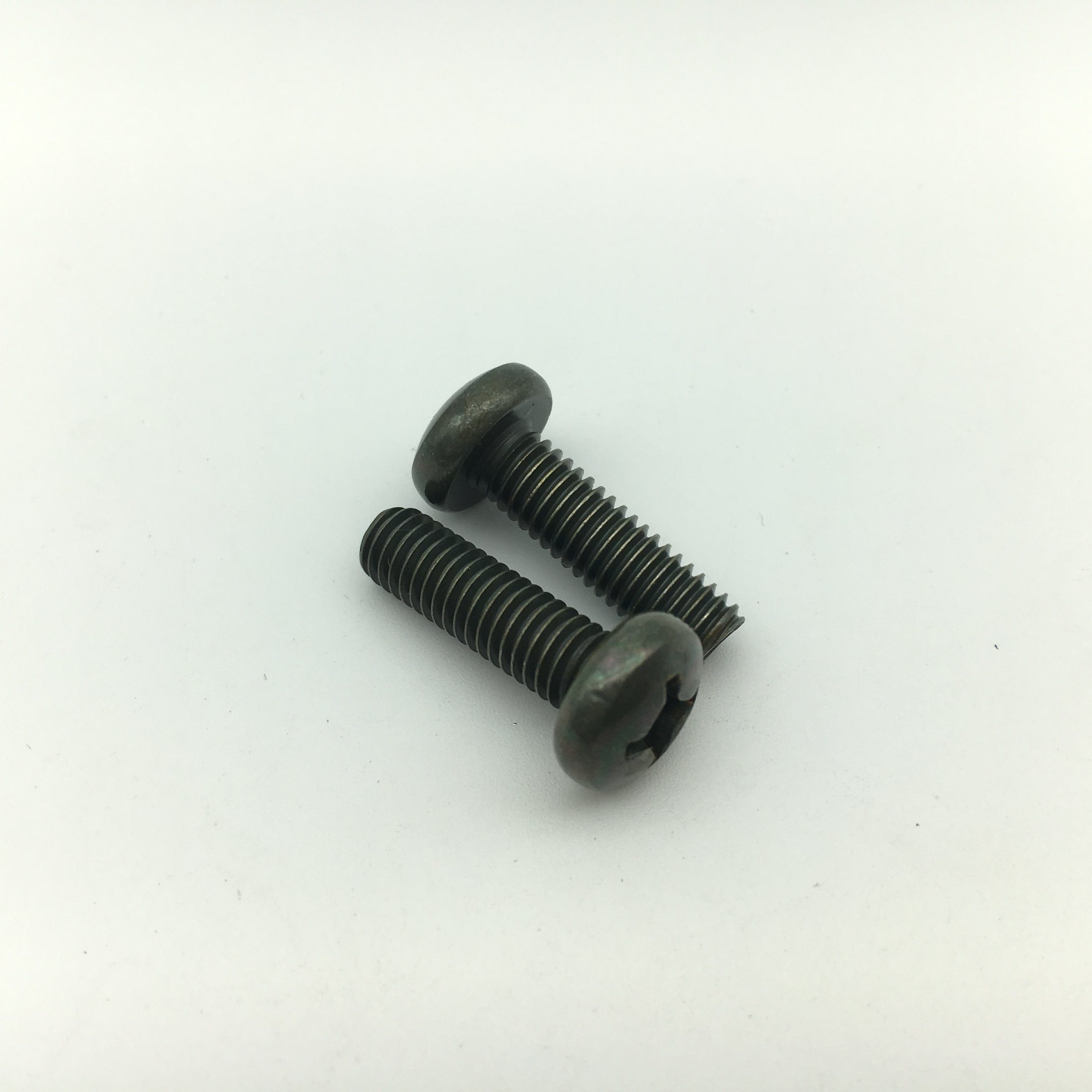Zinc verde del tornillo de máquina del tornillo de cabeza plana DIN7985