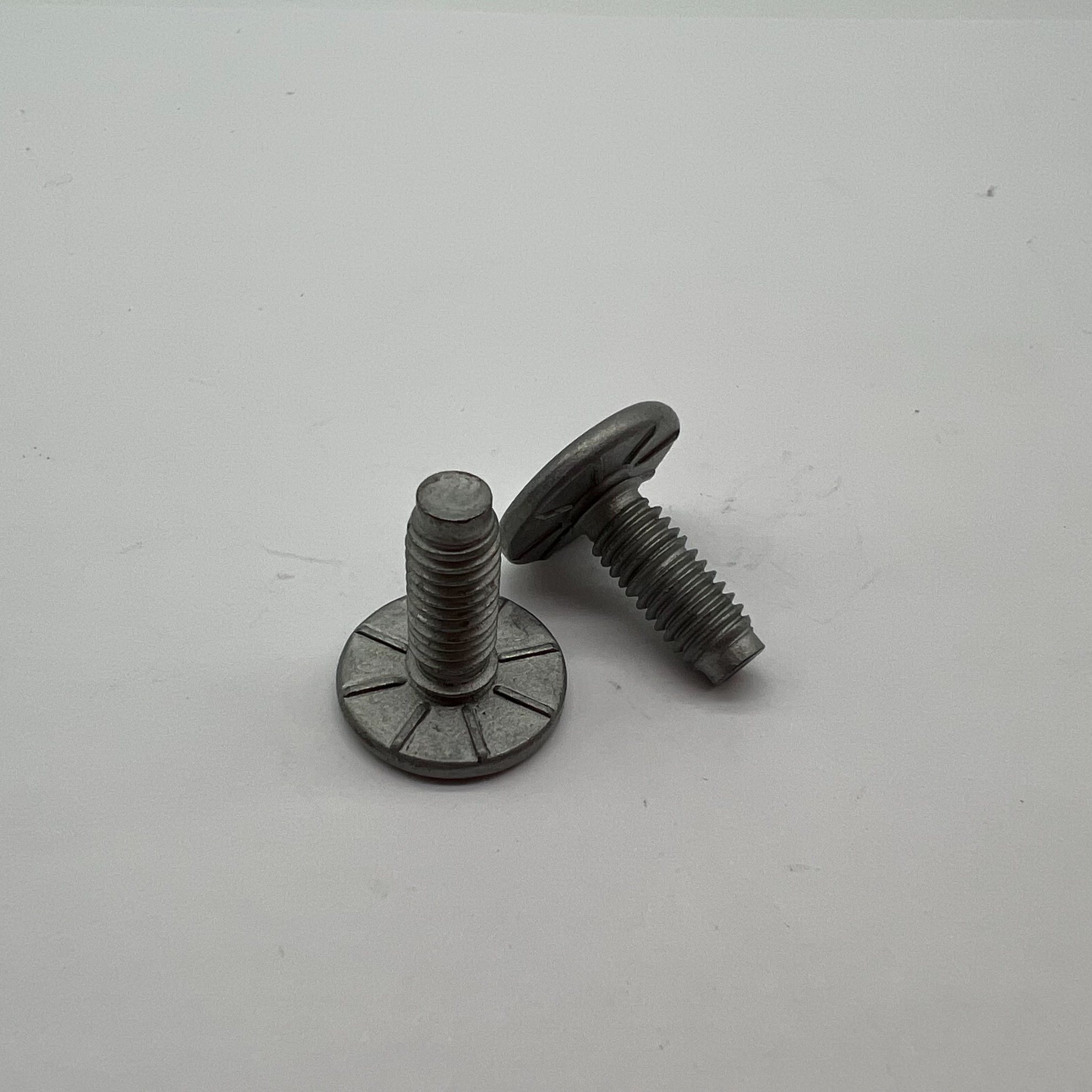 Rosca de bloqueo del perno prisionero M6X16 VW