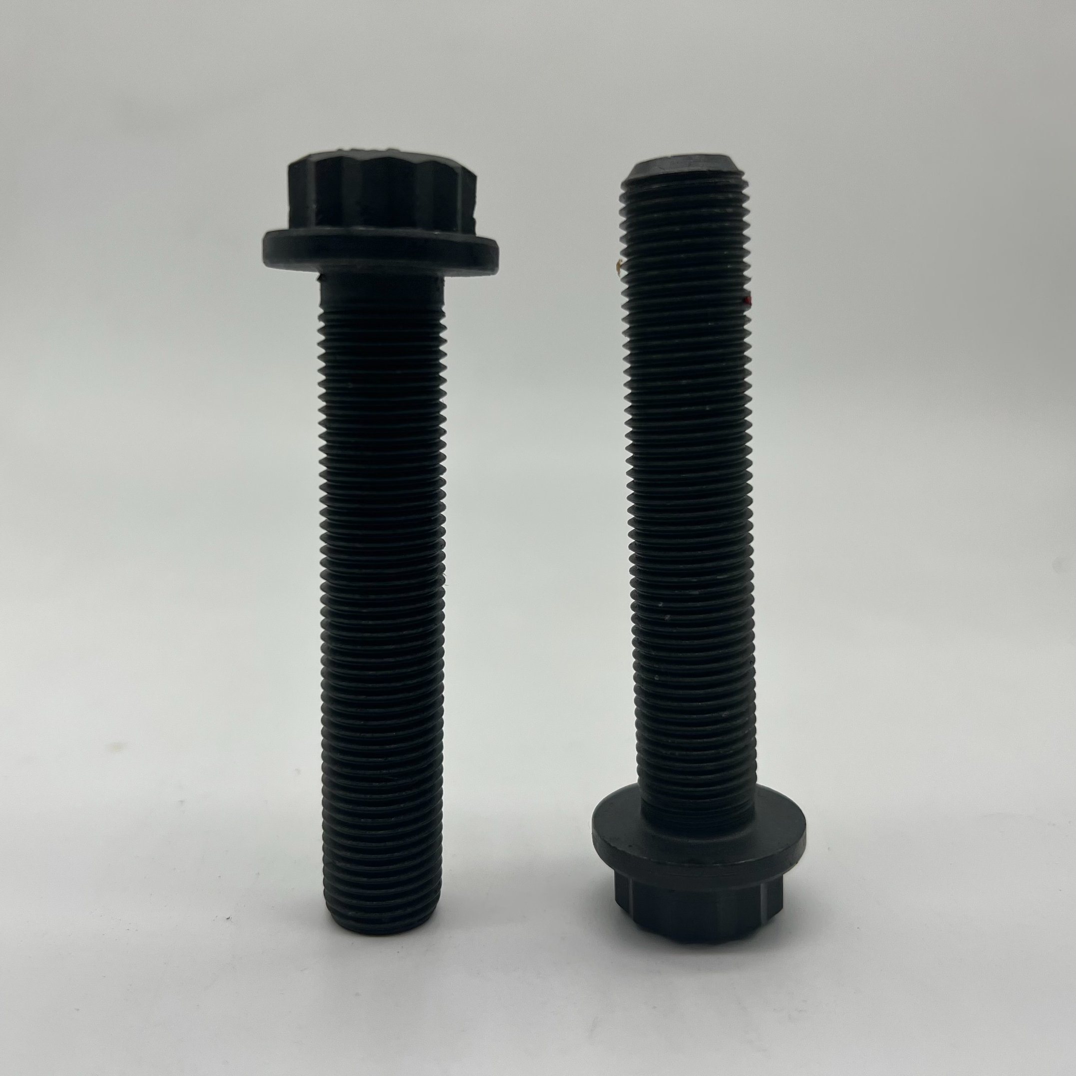 Perno de culata Torx externo M15X1.5X78.5
