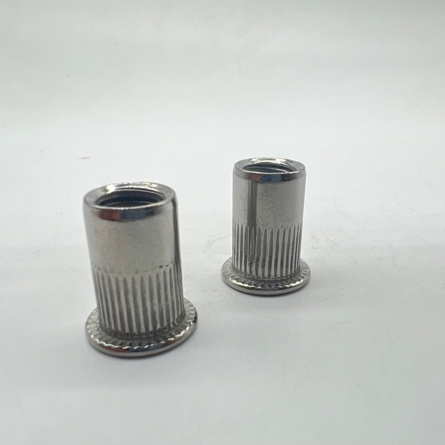 El acero inoxidable de la tuerca de remache M8 SS304 reduce el cuerpo principal de Kunrled