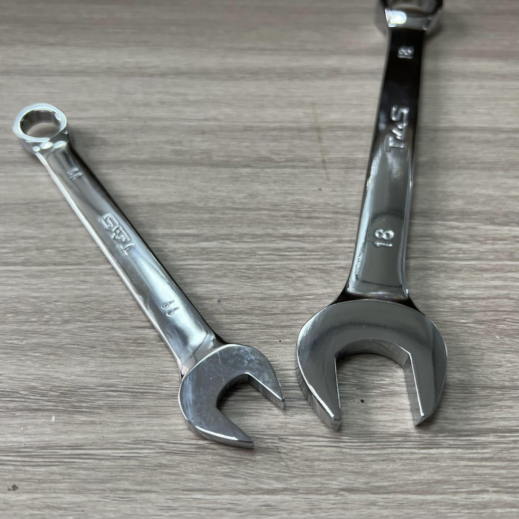 Juego de llaves inglesas cromadas