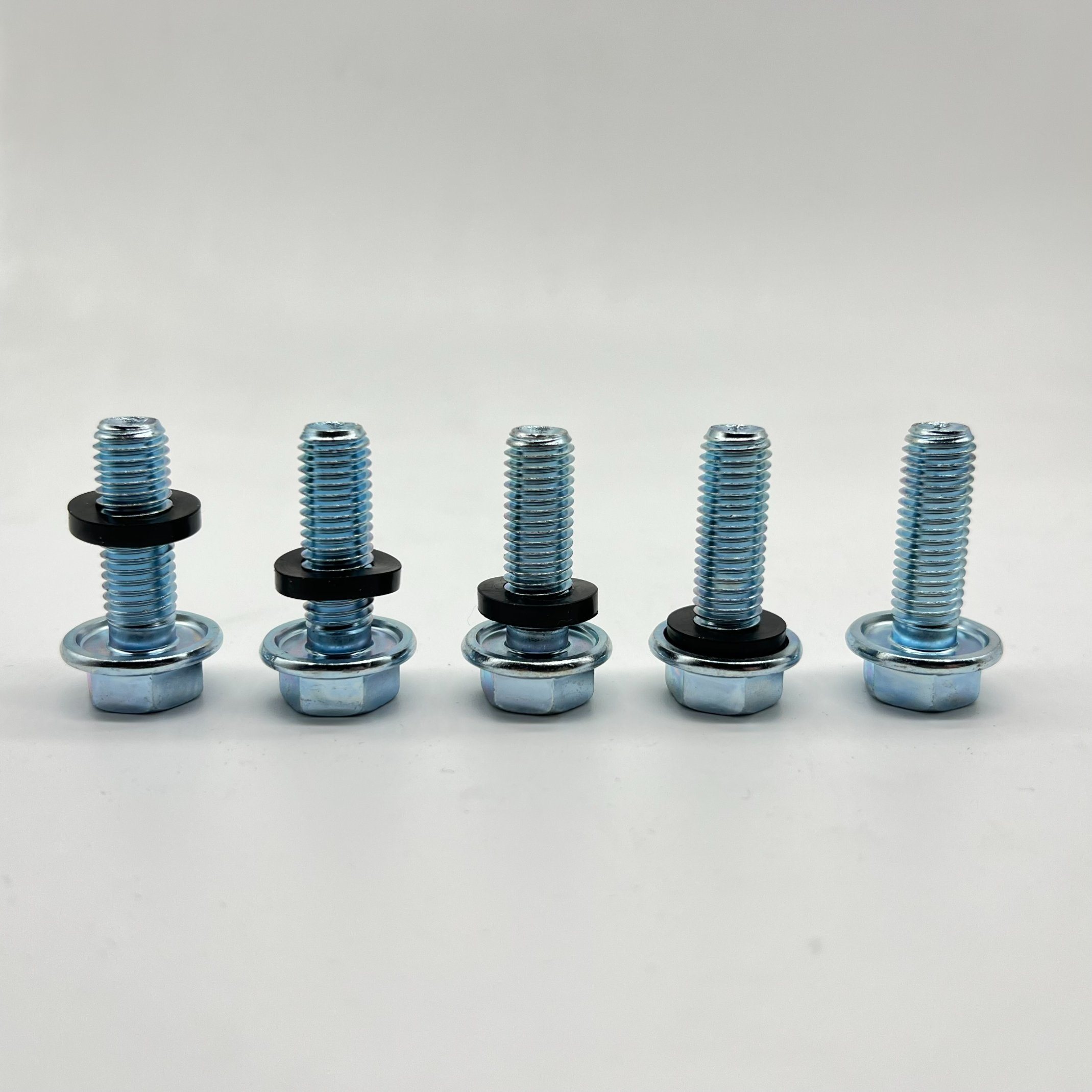 Perno de brida hexagonal DIN6921 M10X30 para silos con arandela de goma