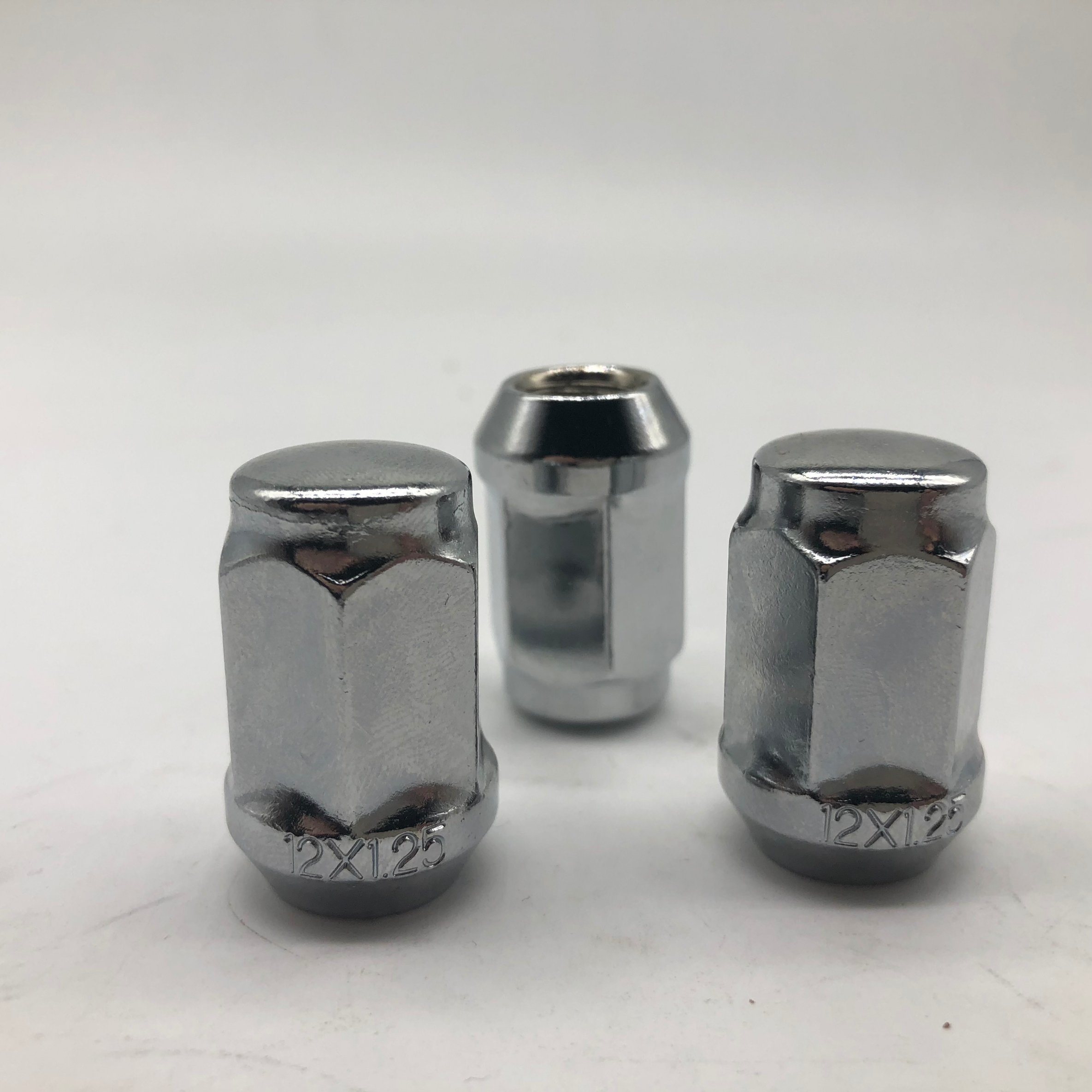 Llave inglesa M12X1,25, 19mm de altura, 35mm, tuerca de rueda cromada