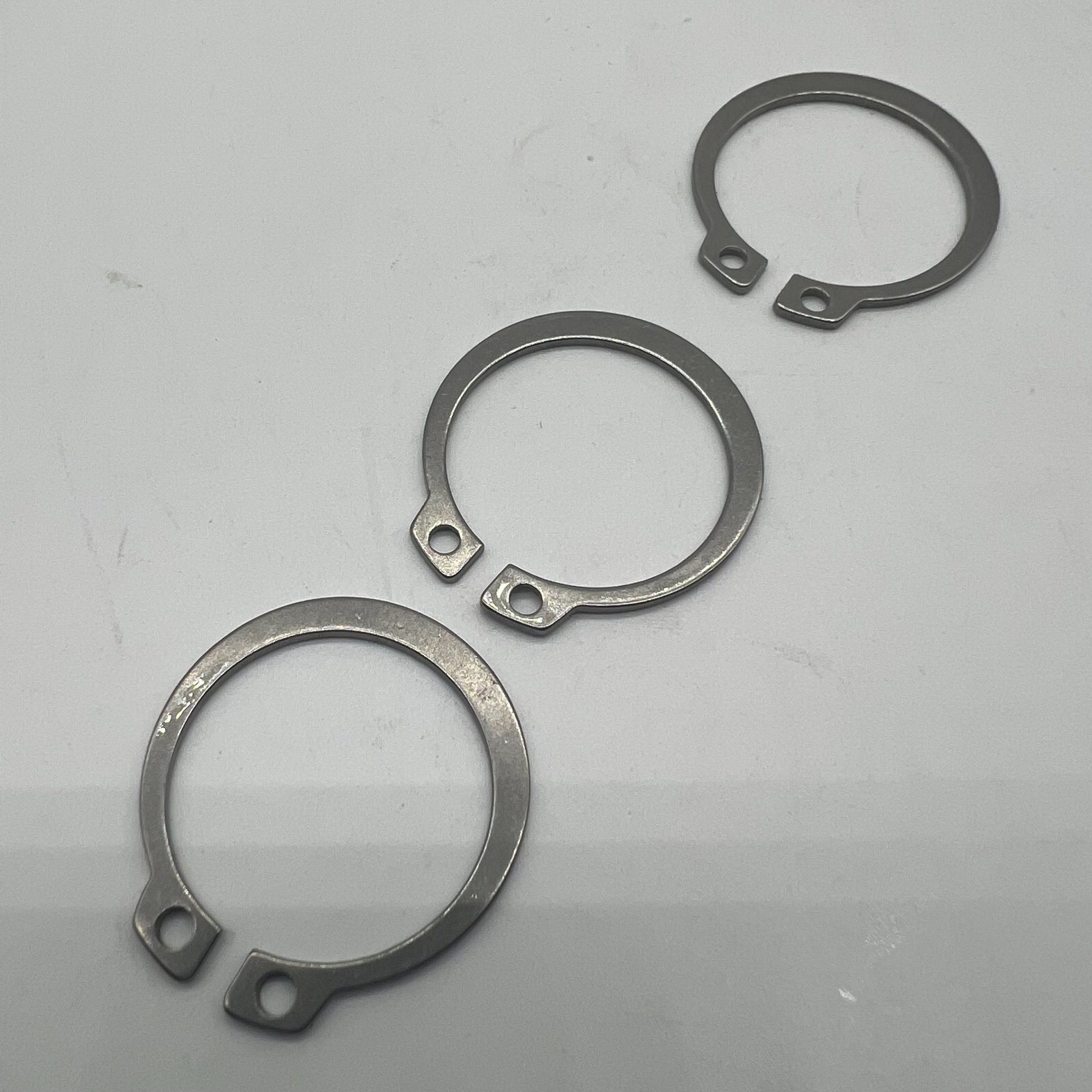 Anillo de retención de clip externo DIN471 SS304 26 mm Anillo de retención