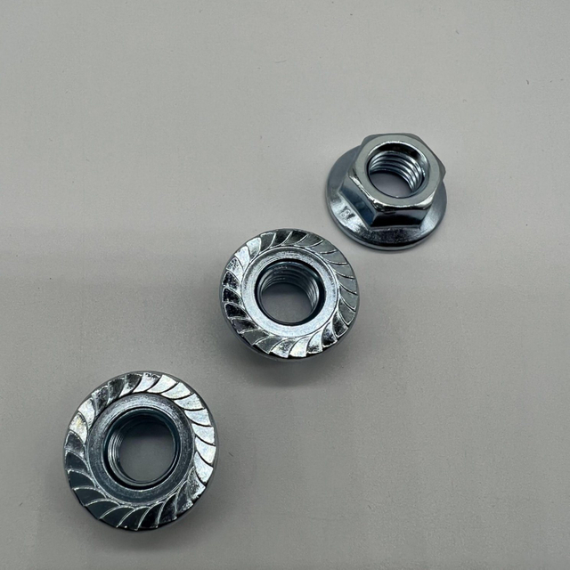 Tuerca con brida DIN6923 M10 con dentado Clase 8