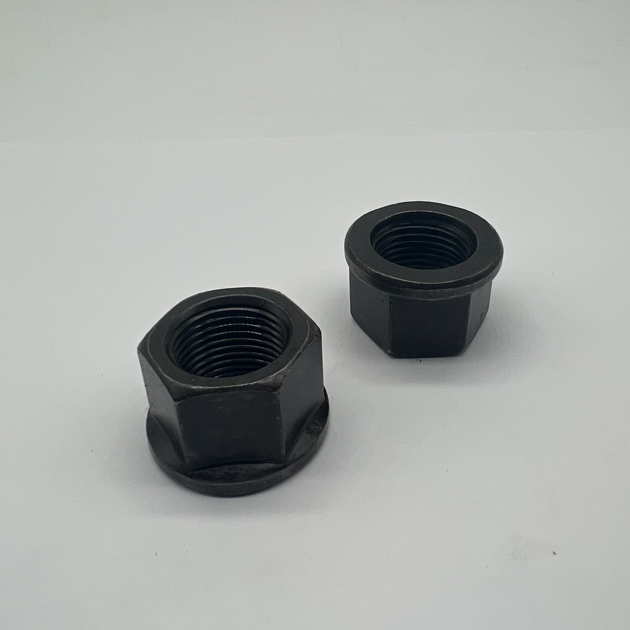 Tuerca de rueda DIN74361 B M18X1.5 Cl10 Tuerca hexagonal con collar