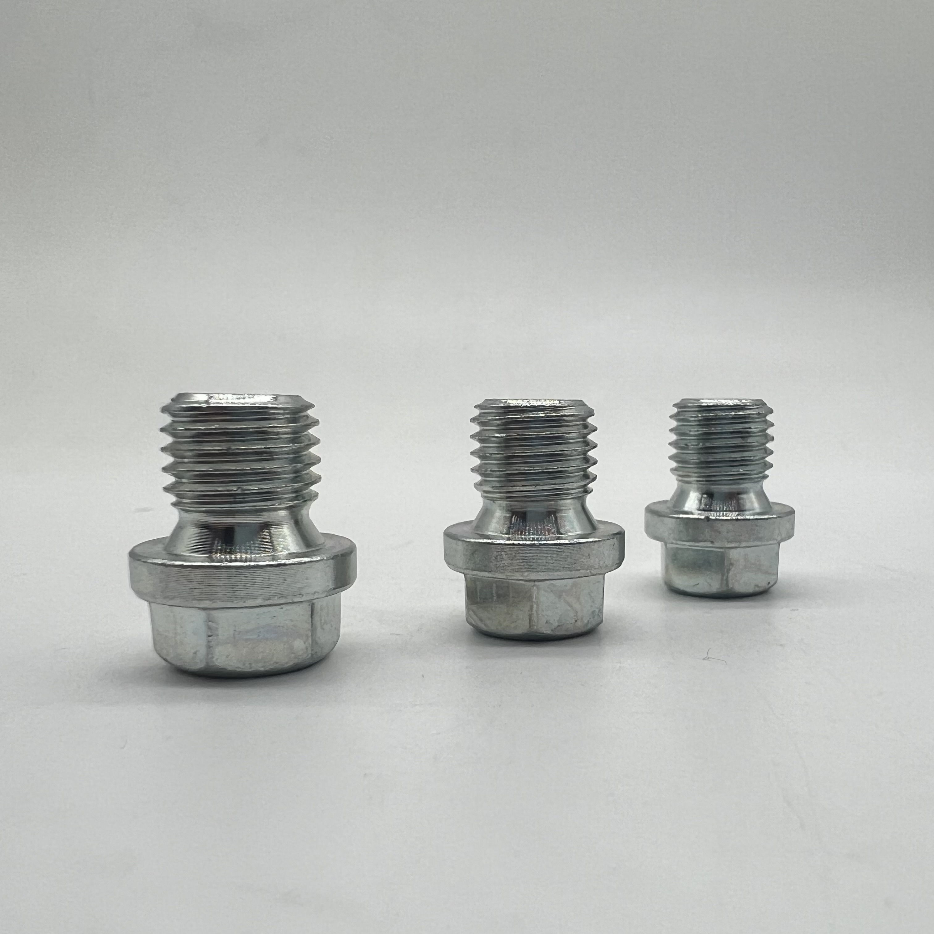 Pieza del CNC del enchufe M12x1.5x12 del tornillo del reborde del hex. DIN910 o pieza de forja en frío