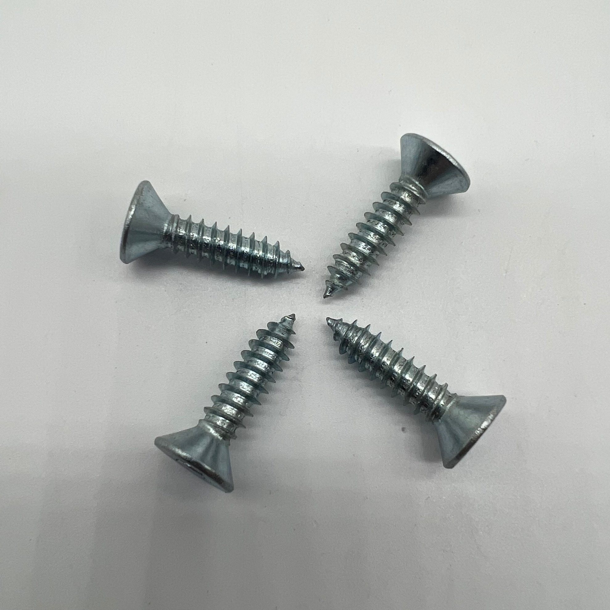 DIN7982 Tornillo de rosca Phillips con cabeza Csk St6.3X25