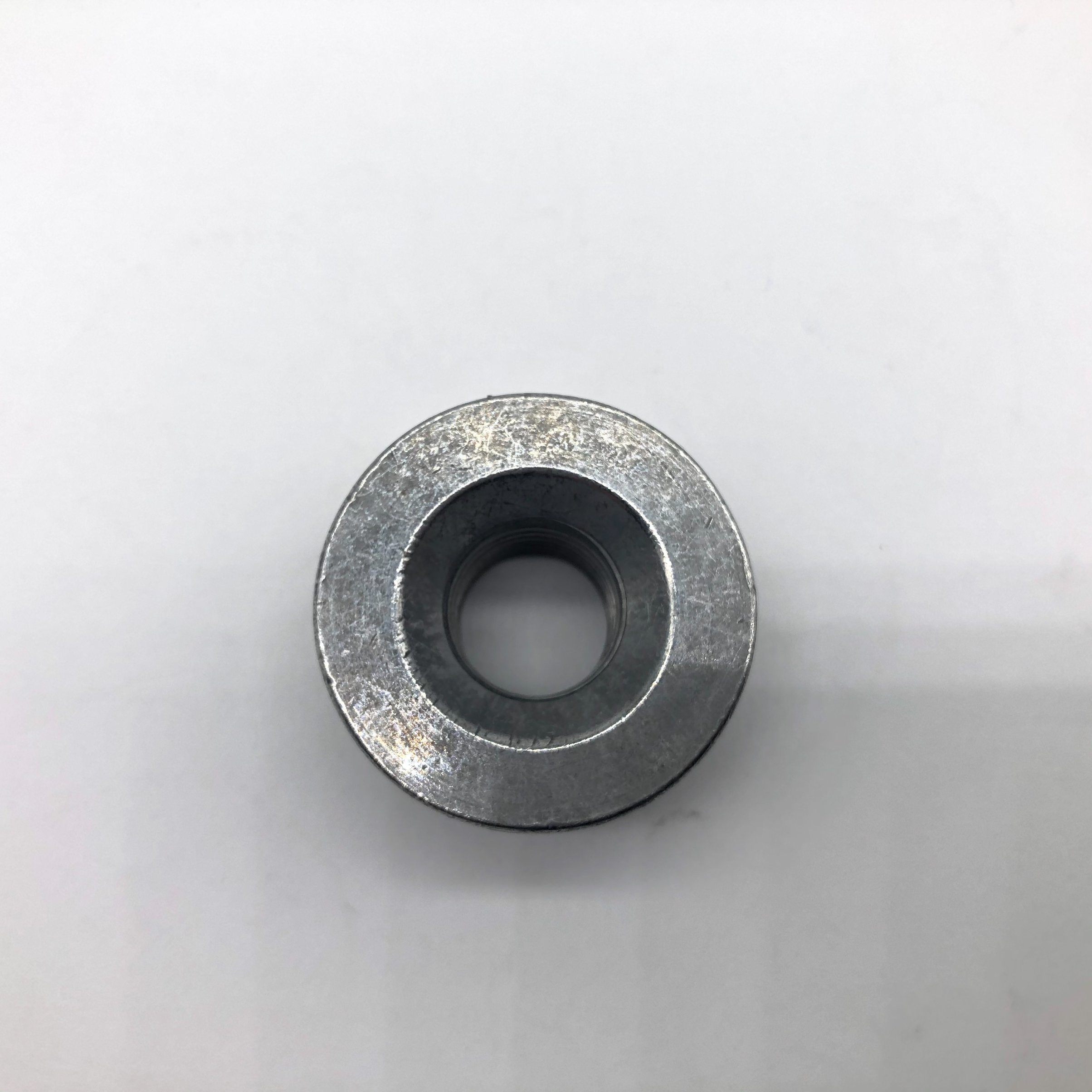 Tuerca con brida M14 Zini para montaje Tuerca hexagonal con brida