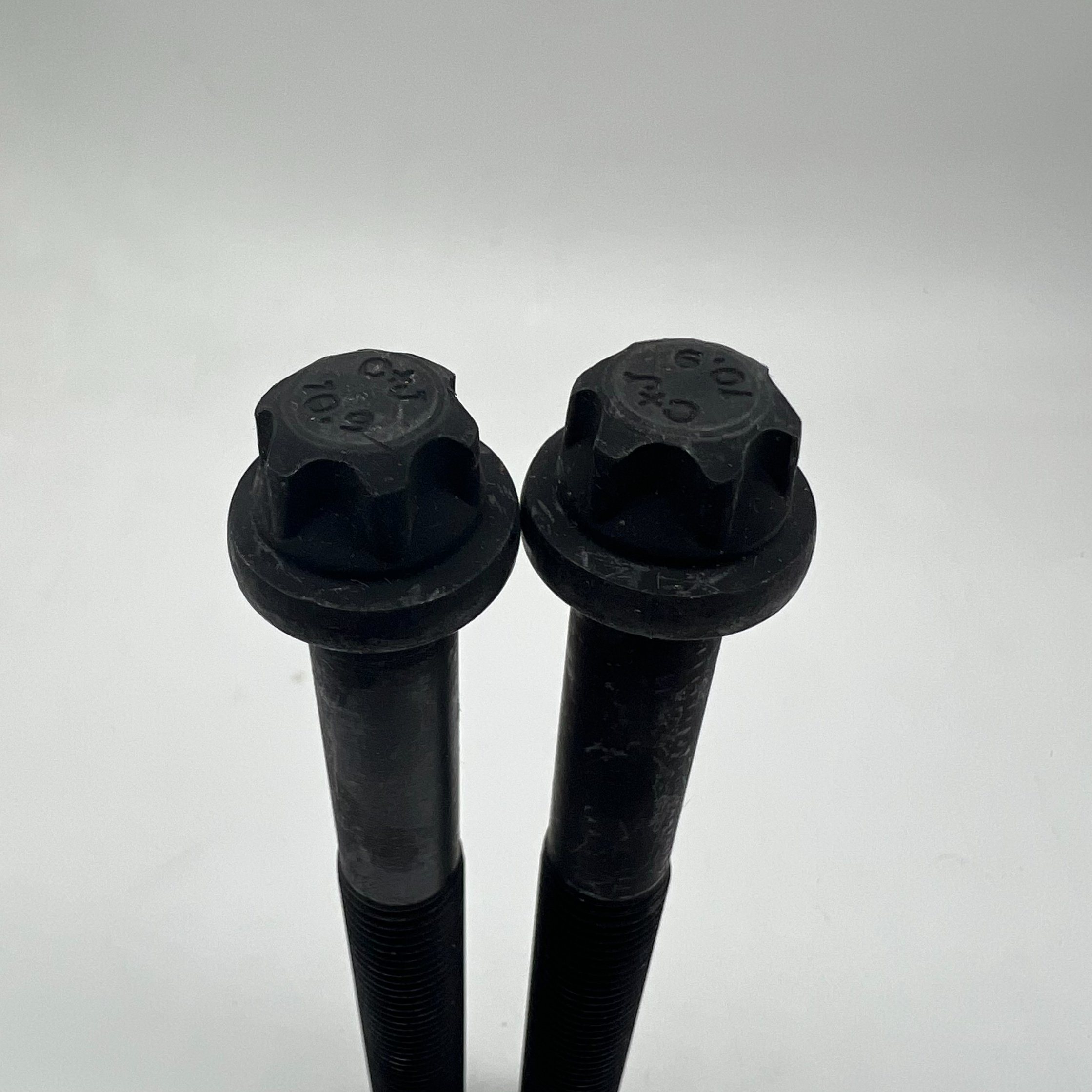 Perno de culata M15X2X144 Tornillo de cabeza Torx