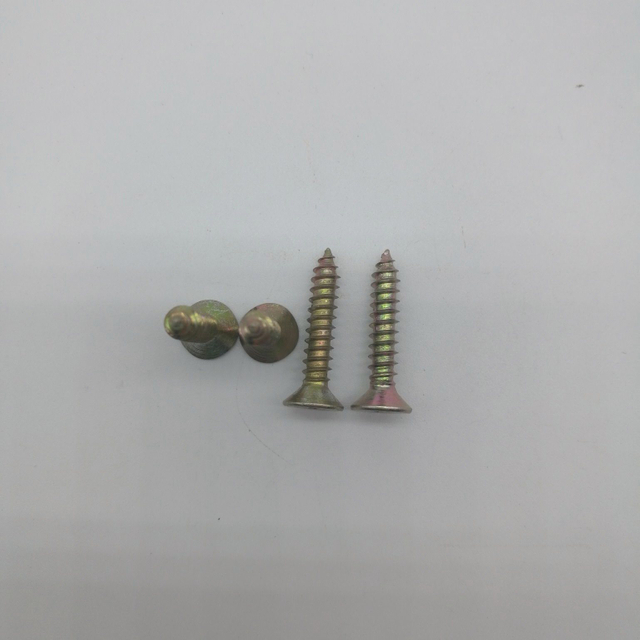 Tornillo autorroscante de cabeza de corneta de hilo largo Corase