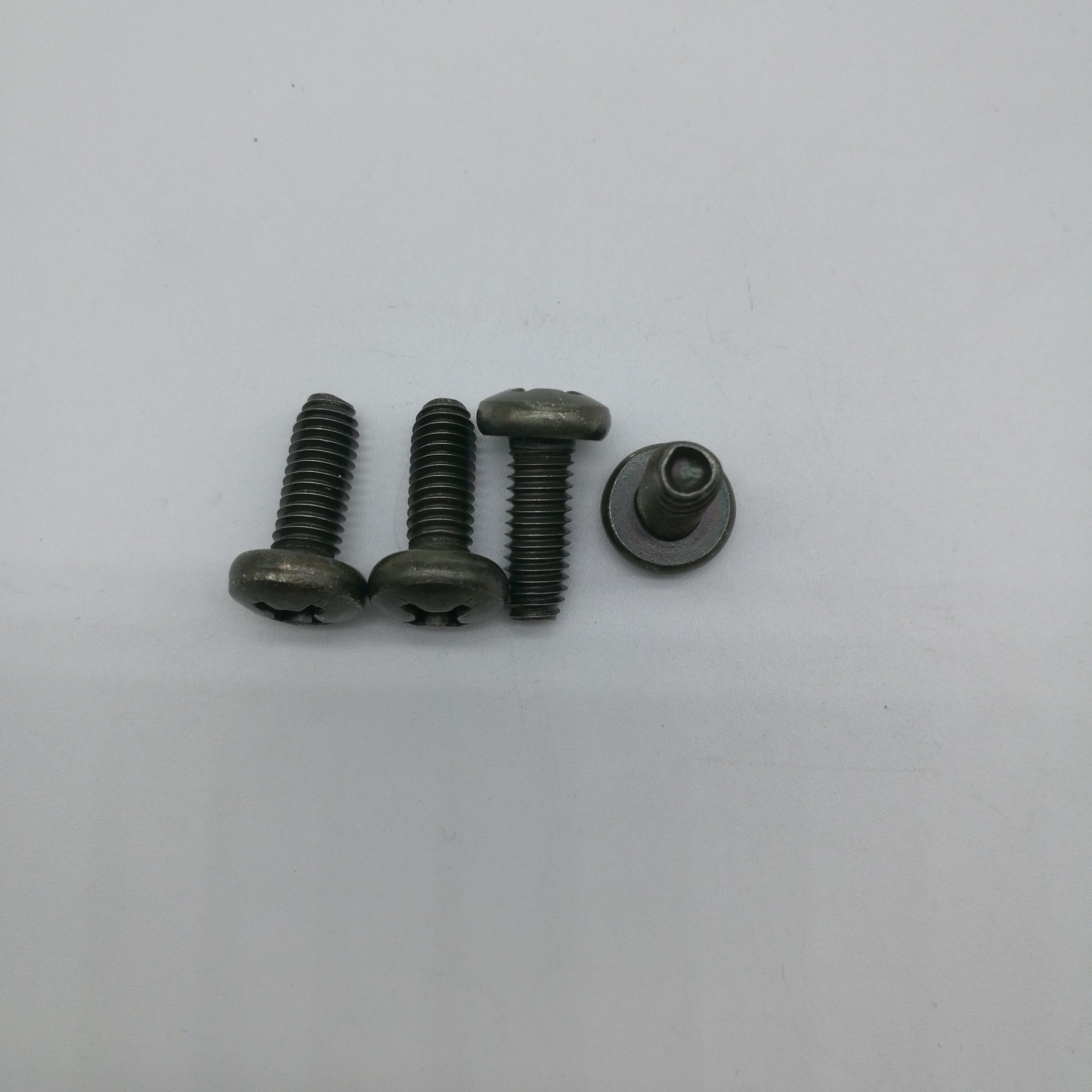 Zinc verde del tornillo de máquina del tornillo de cabeza plana DIN7985