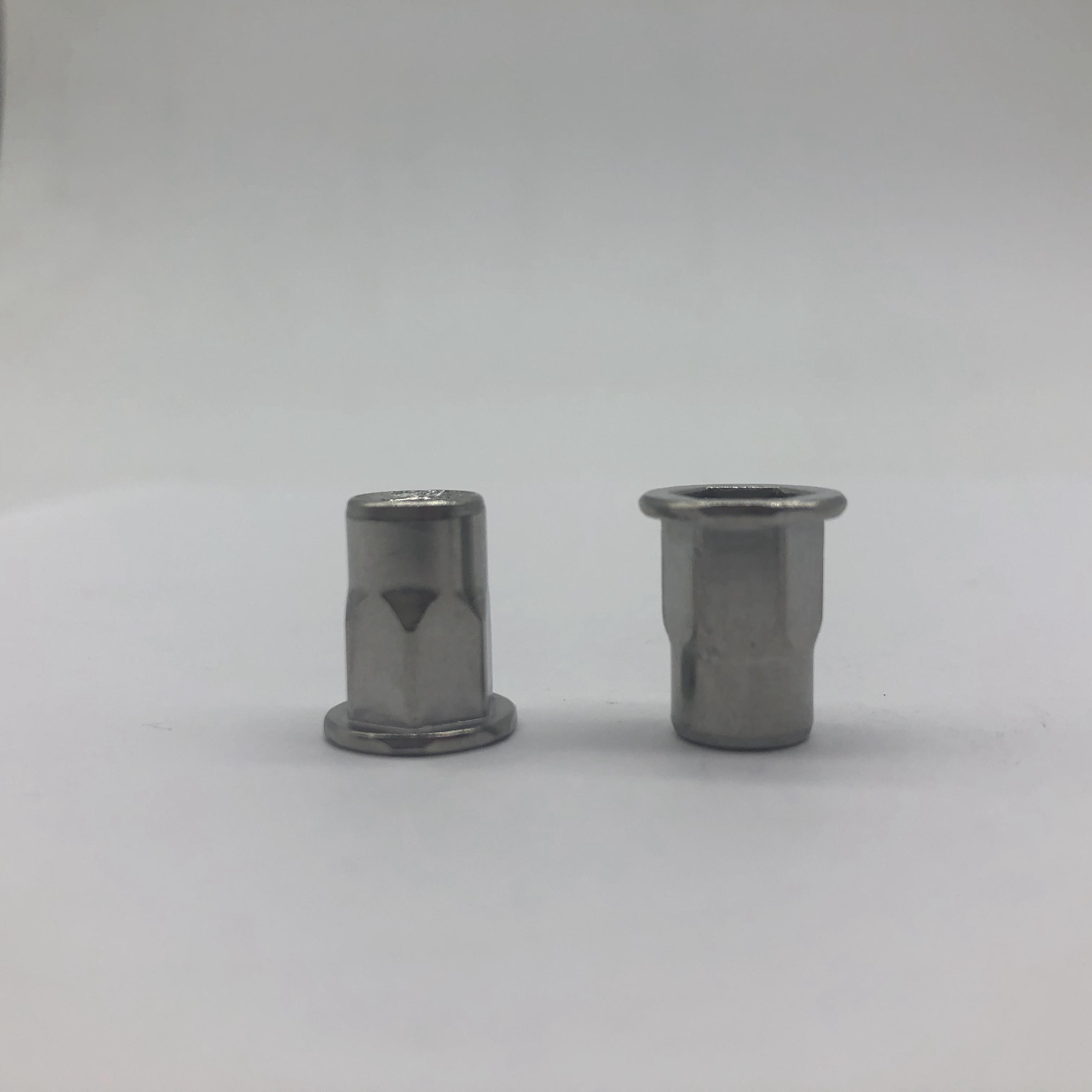 Tuerca remachadora M6 SS304 Medio hex. Hex. externo Hex. interno