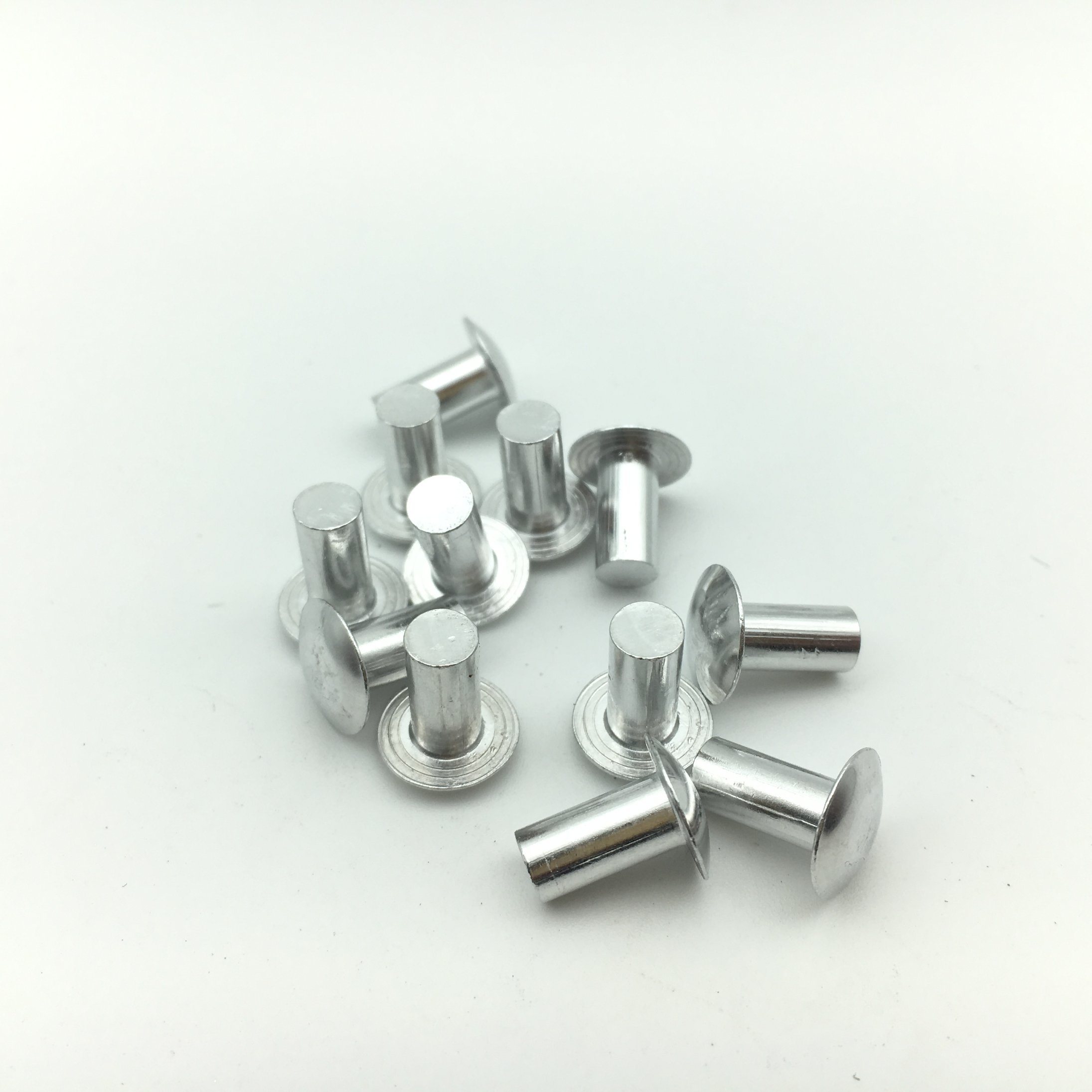 Aluminio sólido del remache de la cabeza de seta DIN674