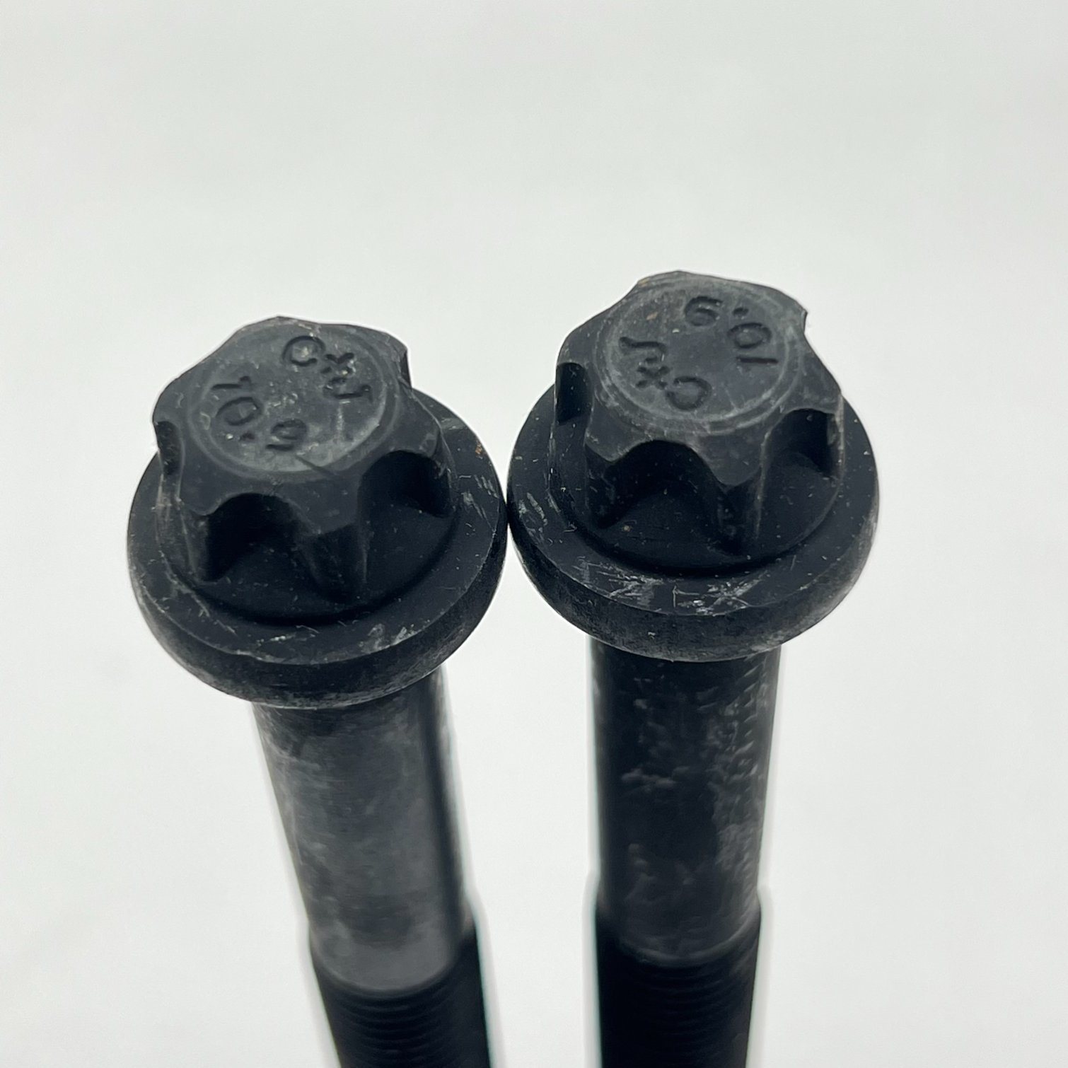 Perno de culata M15X2X144 Tornillo de cabeza Torx